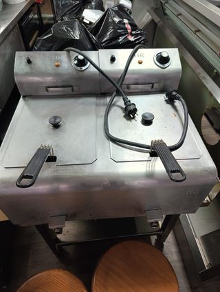 Freidora Eléctrica Doble HR 10+10L