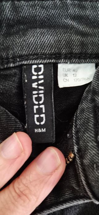 Pantalón negro vaquero chica