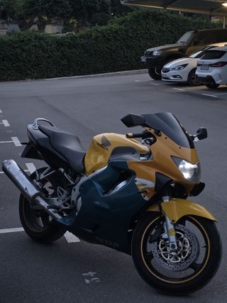 Venta Honda CBR 600F4