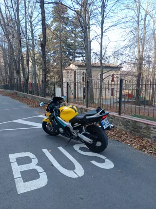 Venta Honda CBR 600F4