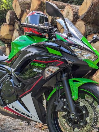 Kawasaki Ninja 650, 8500km limitada para A2