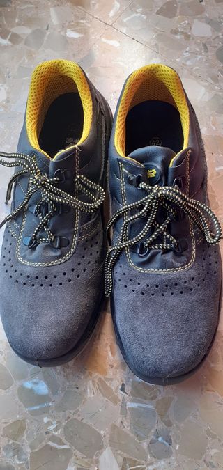 Calzado de seguridad Kapital talla 42