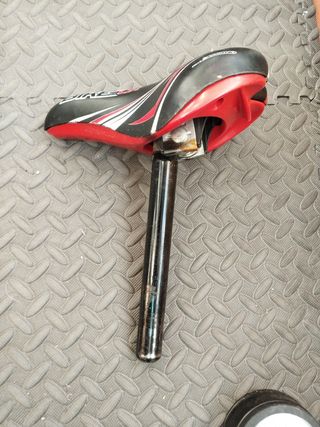 Sillín Bici Infantil Negro/Rojo