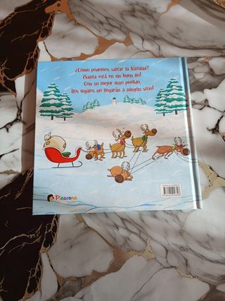 El reno perdido de Santa (Spanish Edition)