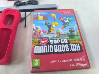 Nintendo Wii Mini Roja + Super Mario Bros Wii