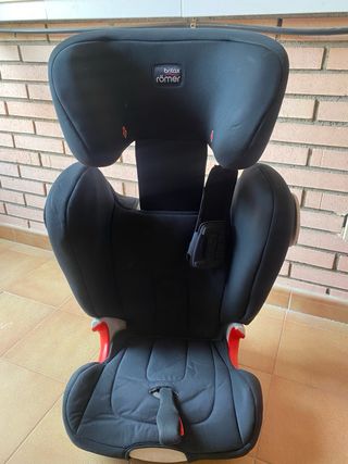 Silla Britax Romer Kidfix II SICT Negra
grupo 2-3
