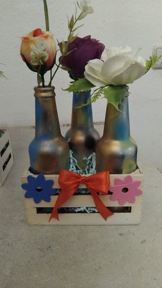 Botellas decoradas para centro de mesa