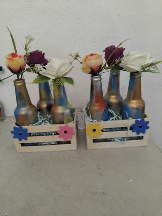 Botellas decoradas para centro de mesa