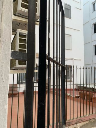 Reja de seguridad de hierro para ventana