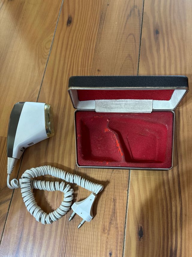 Máquina de afeitar Philips vintage negra