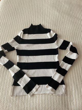 Jersey de rayas cuello alto
