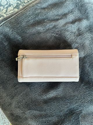 Monedero Guess Rosa