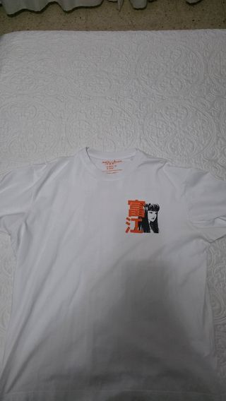 Camiseta Junji Ito Pull&Bear Talla L