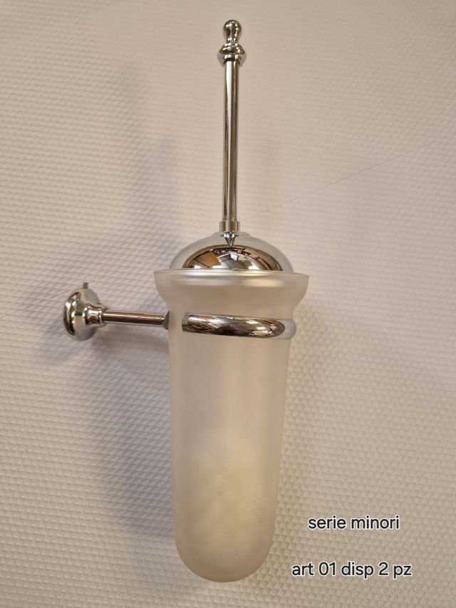 Porta scopini in vetro satinato con finiture cromo