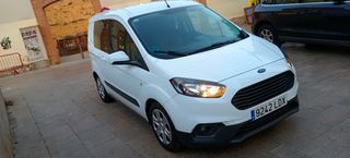 Ford Transit Courier 2020