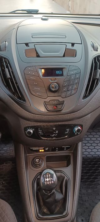 Ford Transit Courier 2020
