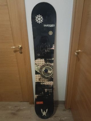Tabla Snowboard y fijaciones Head