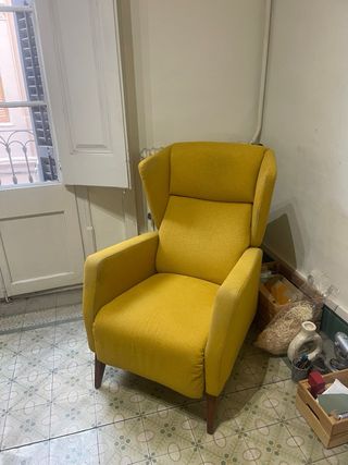 Sillón amarillo de tela Ikea