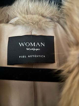 Chaqueta de piel beige El Corte Inglés