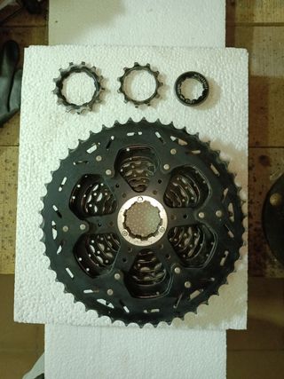 Cassette piñonera Bicicleta 11-46T HG