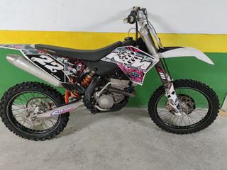 Moto KTM 250 SXf 4 tiempos