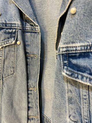 Chaqueta vaquera Pull&Bear con perlas