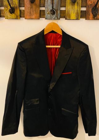 Traje de Fórmula Joven