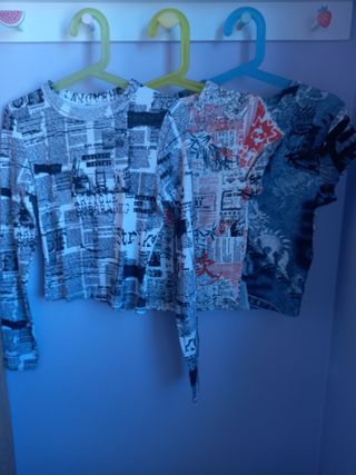 3 Camisetas Bershka Estampadas Talla XS