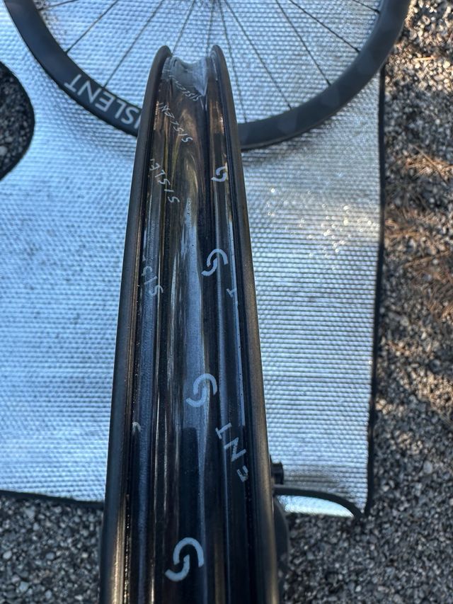 Ruedas Sislent Carbono 45-40