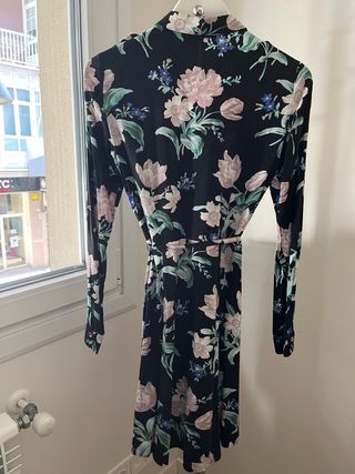 Vestido camisero Oasis floral negro