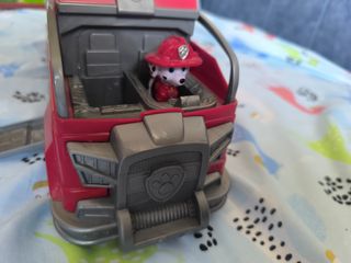 Camión de bomberos de juguete patrulla canina