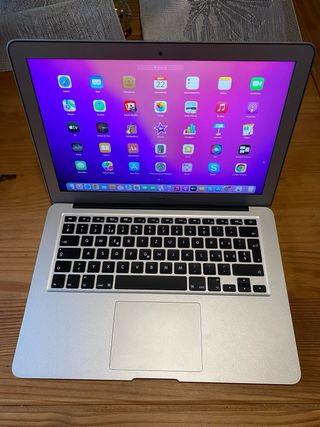 Macbook Air 13” (COMO NUEVO 30 HORAS DE USO)