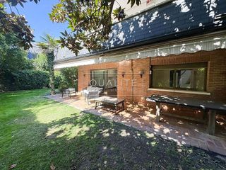 Casa pareada en alquiler en Piovera - Conde Orgaz en Madrid