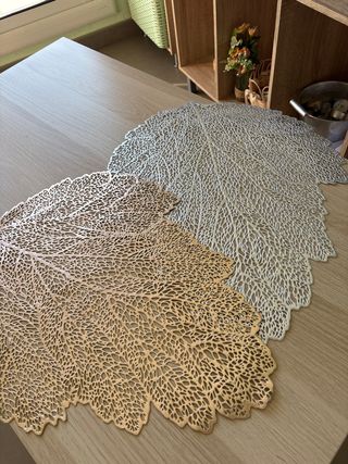 Salvamanteles hoja dorados y plateados