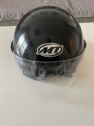 Casco MT con visera Talla M