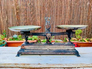 Báscula Antigua Hierro con Platos