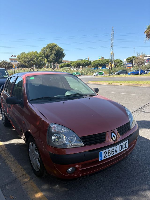 Renault Clio 2004