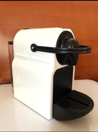 Cafetera Nespresso Inissia Blanca