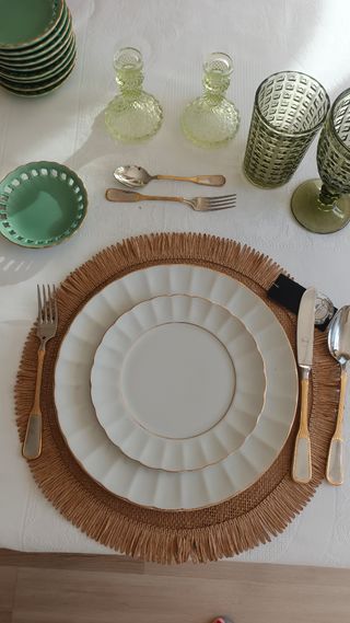 10 Platillos de Pan Verdes con Borde Dorado