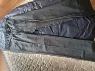 Traje gris
