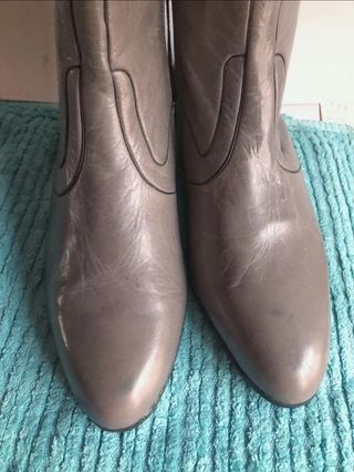 Botines Piel de Cabra Gris