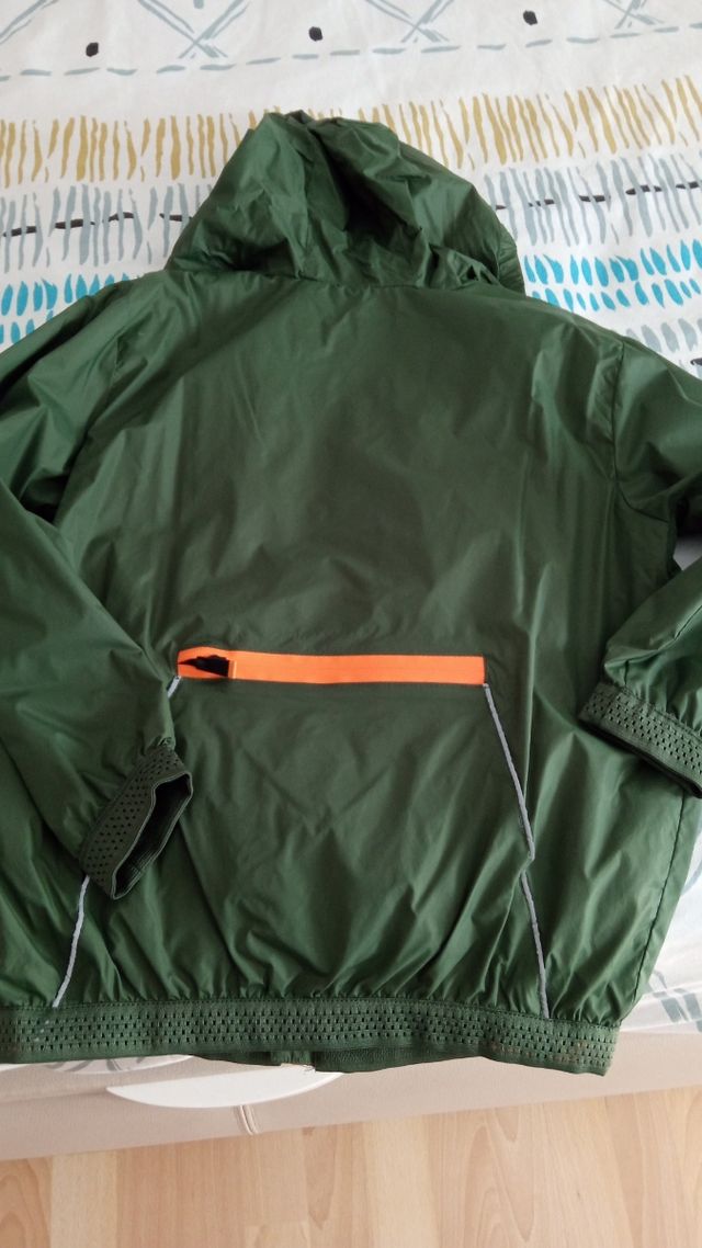 Chubasquero cortavientos Lefties verde