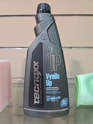 Tecnoxx Vynils Up Limpia salpicadero Cockpit 750ml