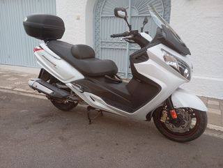 SYM maxsym 600 ABS