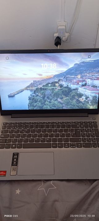 Portátil Lenovo Gris