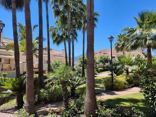 Casa adosada en alquiler en Nueva Andalucía centro en Marbella