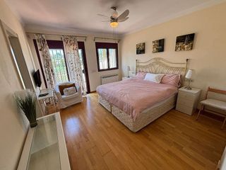 Casa adosada en alquiler en Nueva Andalucía centro en Marbella