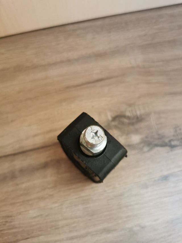 Pedal Vespino Negro con Catadióptrico