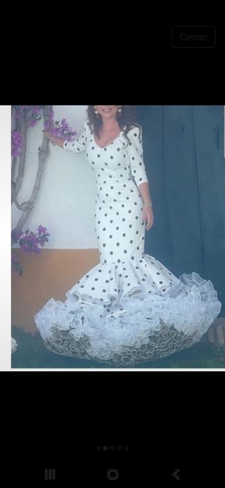 Traje de flamenca blanco y negro