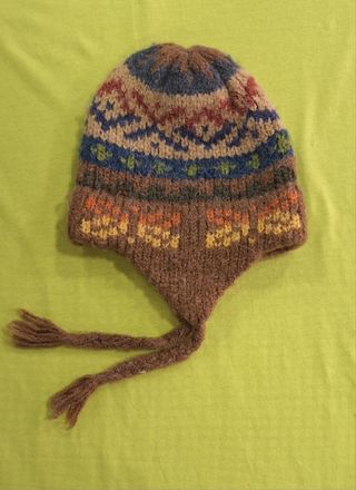 Gorro de lana tejido para niño
